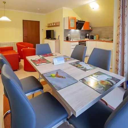 Apartment Klassik Mit 2 Schlafzimmern Und Balkon Im Dachgeschoss 048
